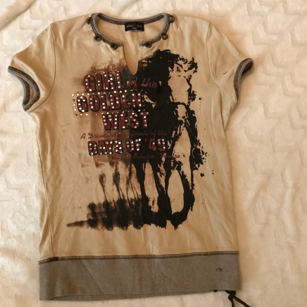 ⬇️Skinny Minnie tee top