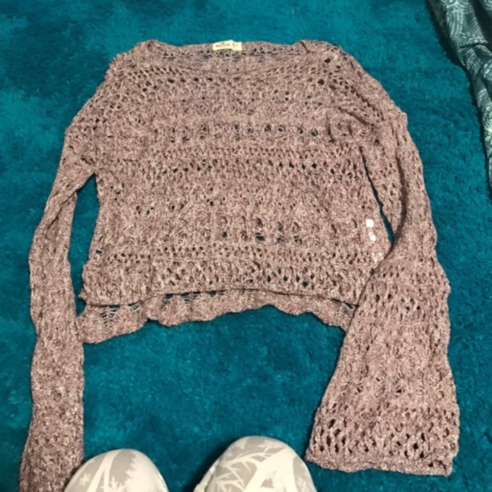 Hollister mauve bell sleeves sweater. Groovy ✌🏼