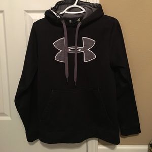 UNDER ARMOUR sweatshirt!!