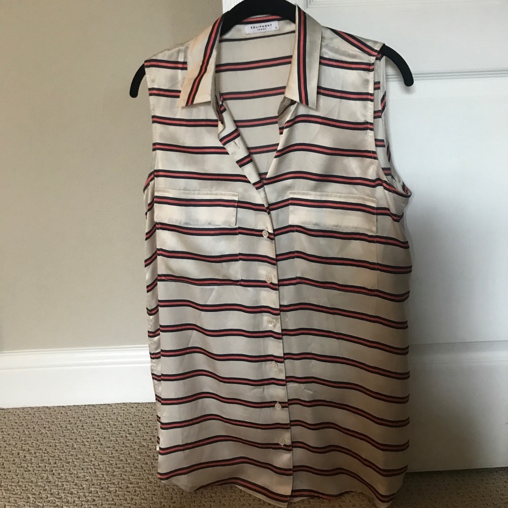 Oversized sleeveless equipment blouse