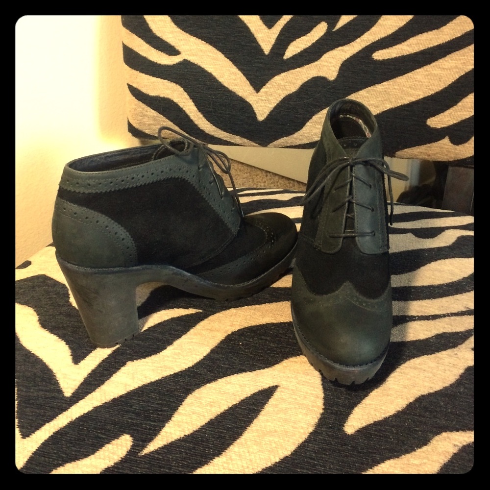 Sperry Waffle Bottom Lace Up Booties
