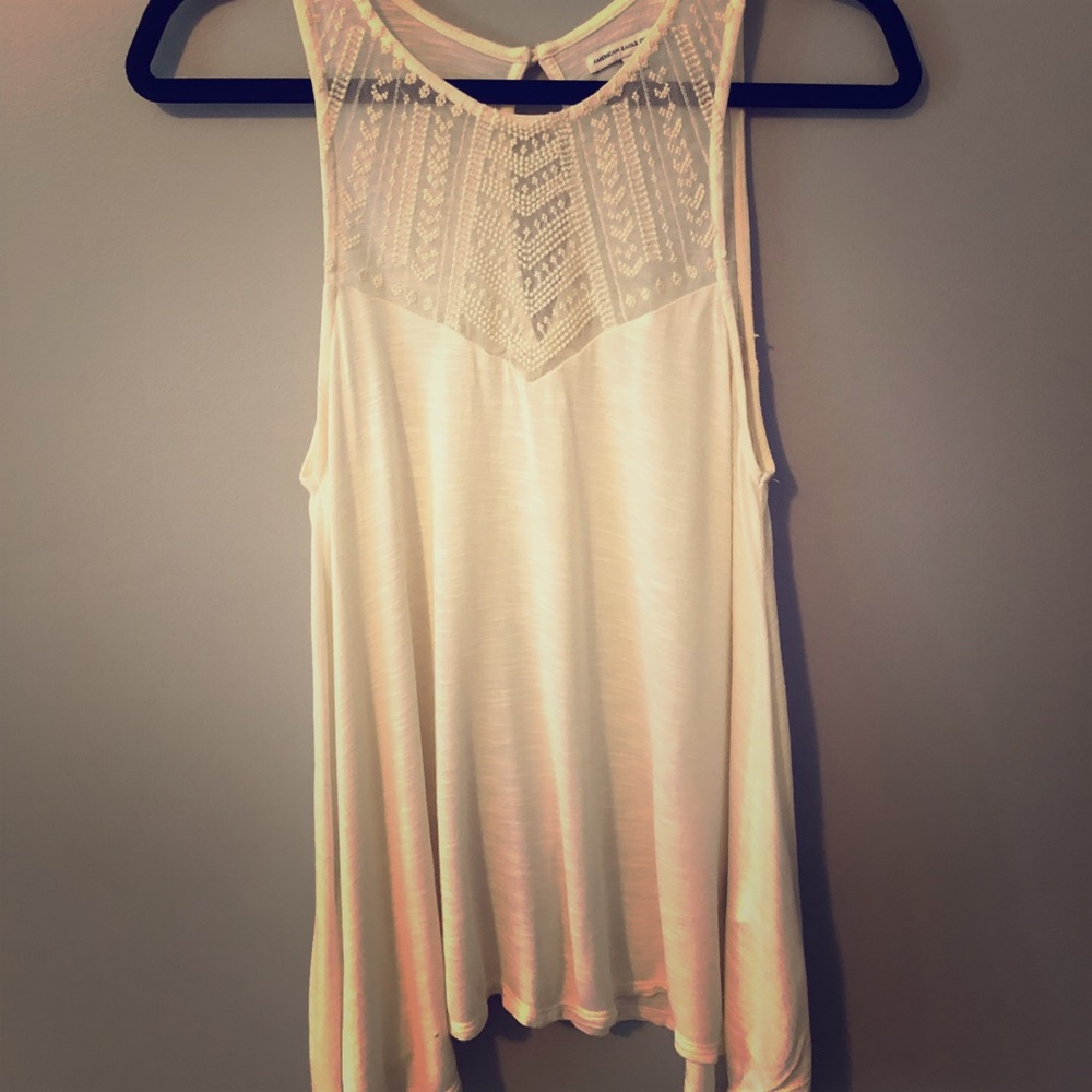 Sleeveless lace detail tank