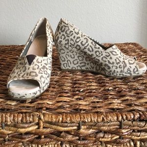 TOMS Wedges