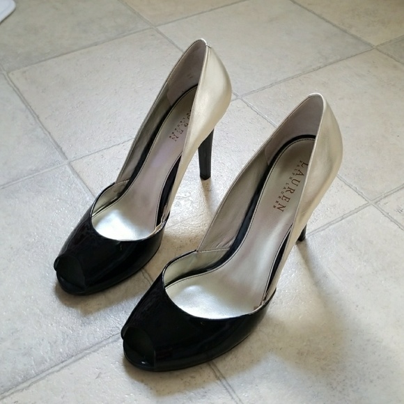 Two toned heels - Picture 2 of 3