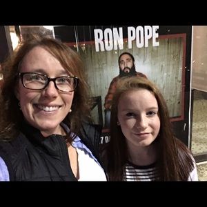 Meet your Posher, Abigail