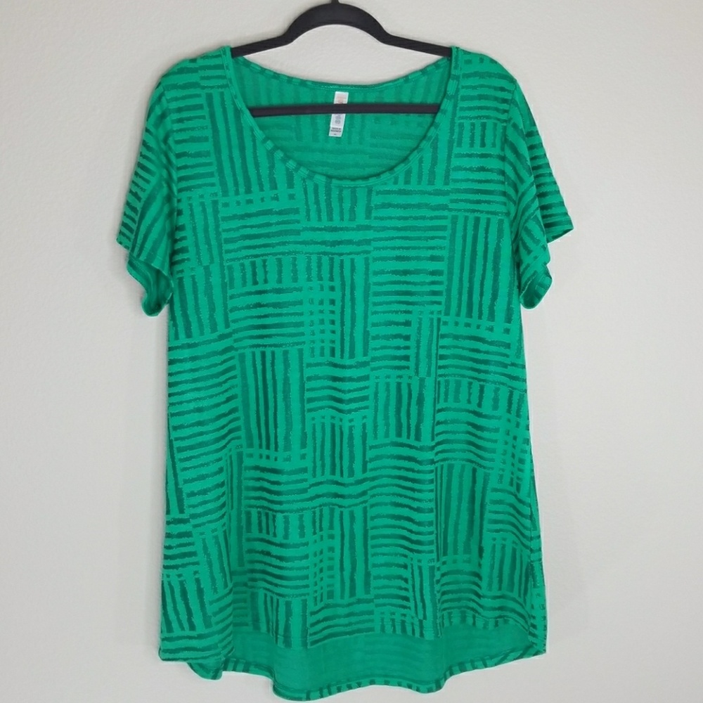 Lularoe Classic Tee