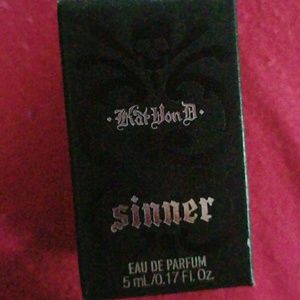 Kat von d sinner fragrance