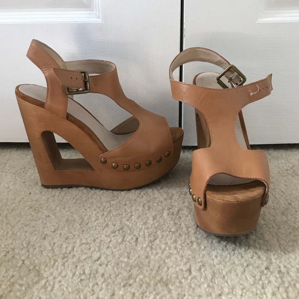 Aldo wedge