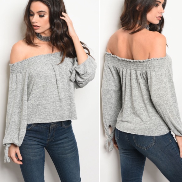 Tops - S-L Super cute off shoulder grey top