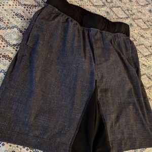 T.H.E shorts heather gray/navy luxtreme liner