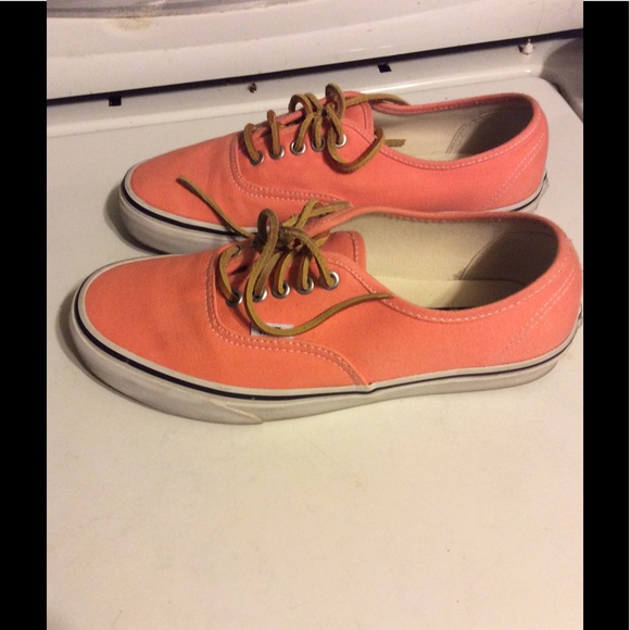 Van - Picture 3 of 5