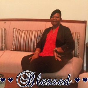 Meet your Posher, Connie