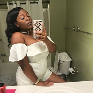 Meet your Posher, Shay