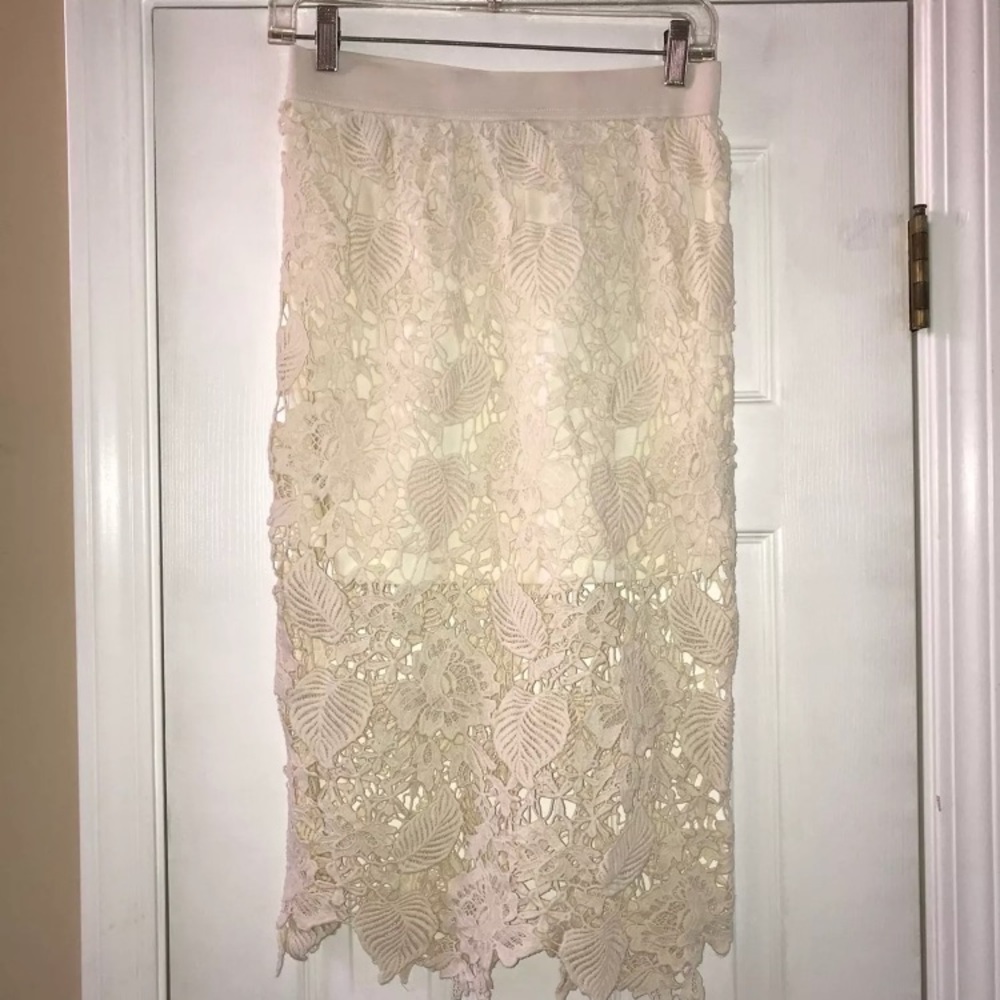 Pencil lace skirt