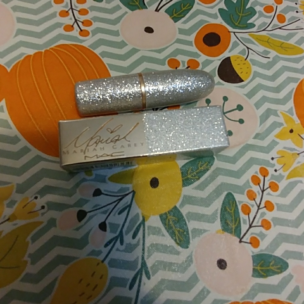 Mariah Carey Mac lipstick