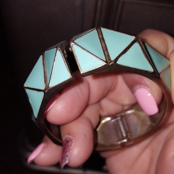 Turquoise cuff - Picture 3 of 3