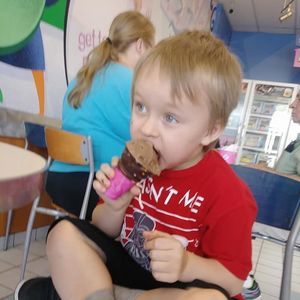 Meet your Posher, Thomas