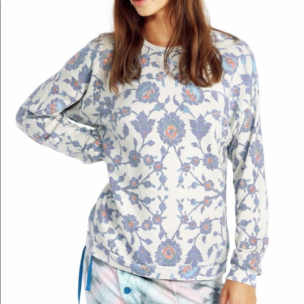 Wildfox Mosque Tile Campfire sweatshirt Size s NWT