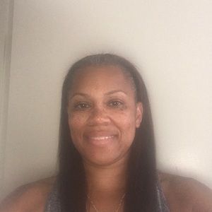 Meet your Posher, Jomeka