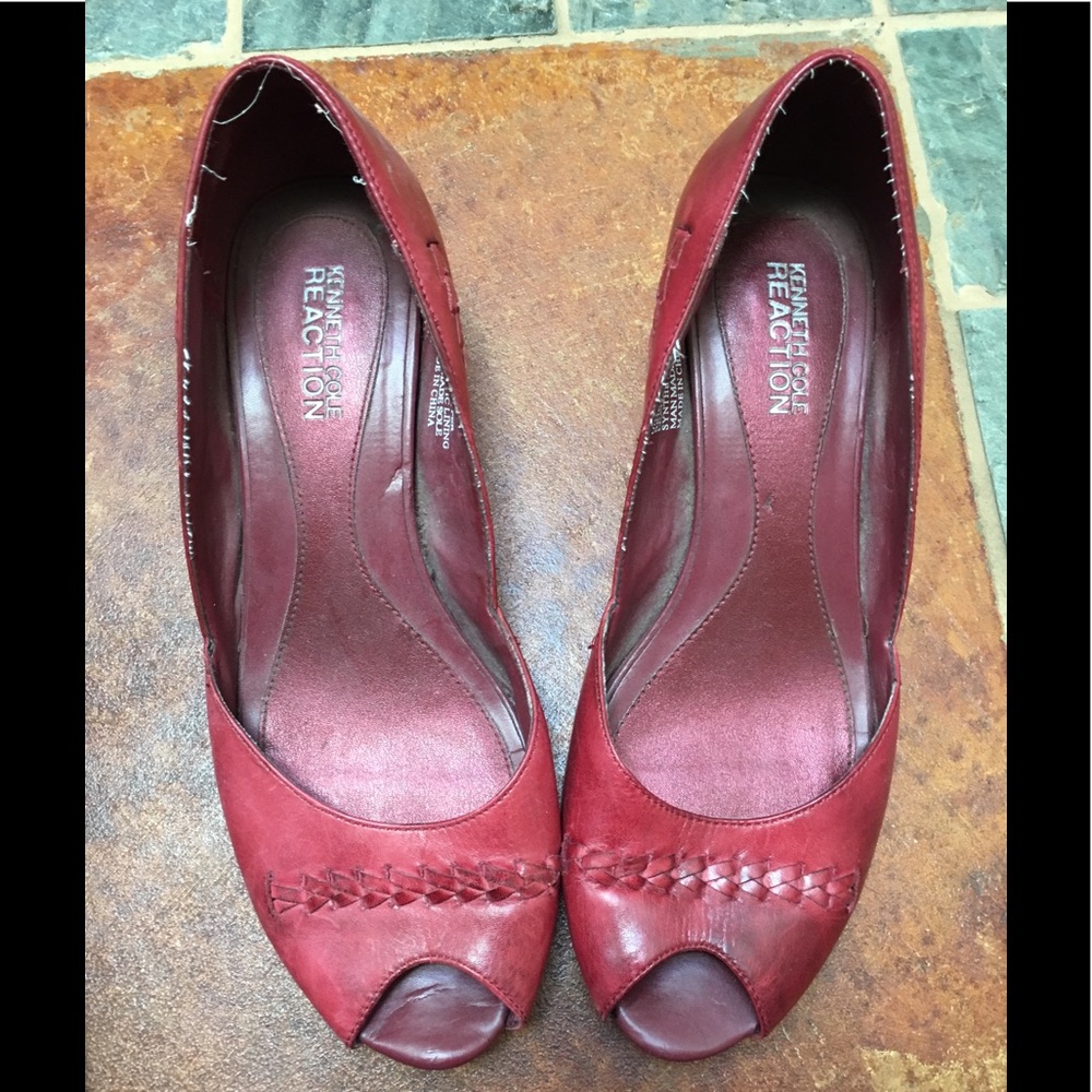 Cute red peep toe Kenneth Cole kitten heels