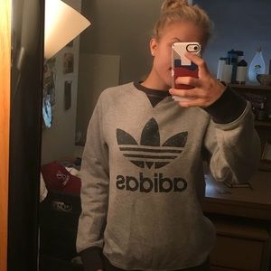 Adidas Sweatshirt