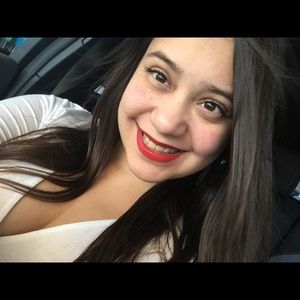 Meet your Posher, Rocio