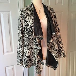 New Condition! Kut from the Kloth floral cardigan