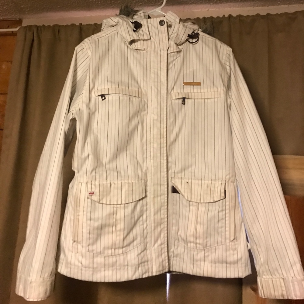 Four square snowboarding coat