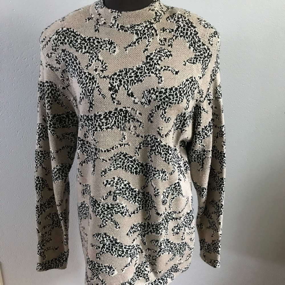 St. John jaguar print sweater size L