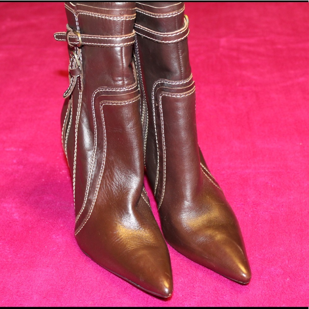 Steve Madden "Decision" Bootie Sz 6