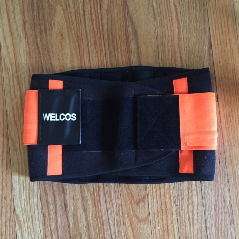 Free with purchase. Women’s waist cinching trainer