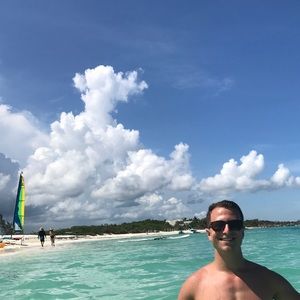 Meet your Posher, Charlie