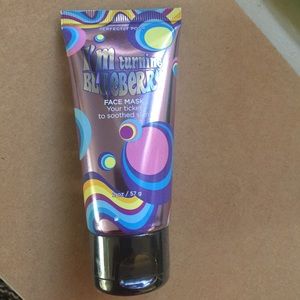 I’m turning BLUEBERRY!