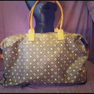 Dooney & Bourke weekender bag