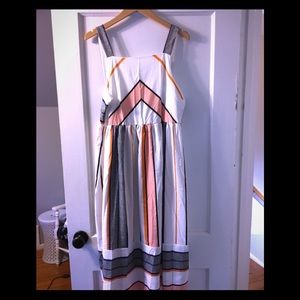 Poppoly dress Sz Small. New without tags.