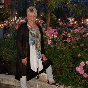 Meet your Posher, Debbie