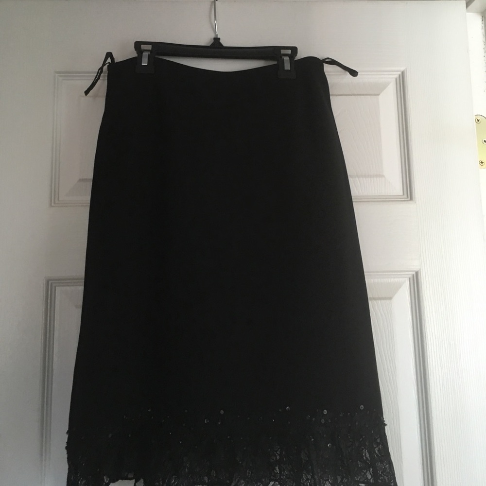 Black skirt