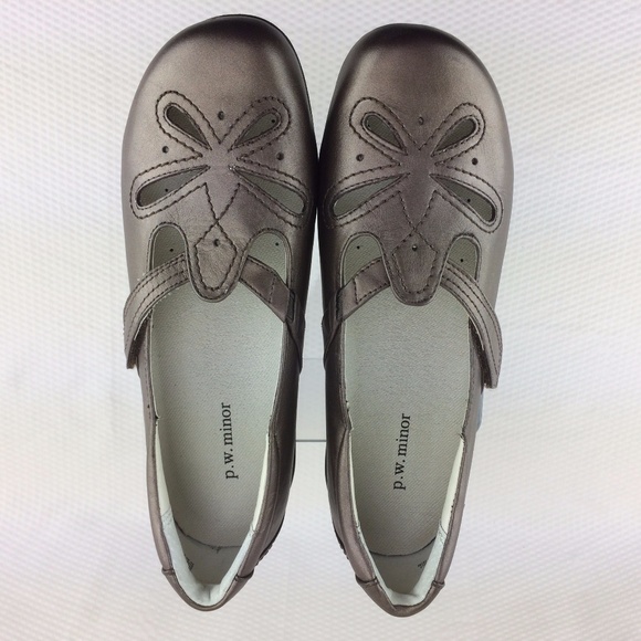 P.W. Minor Bronze Brown Comfort Slip Resistant EUC - Picture 2 of 8