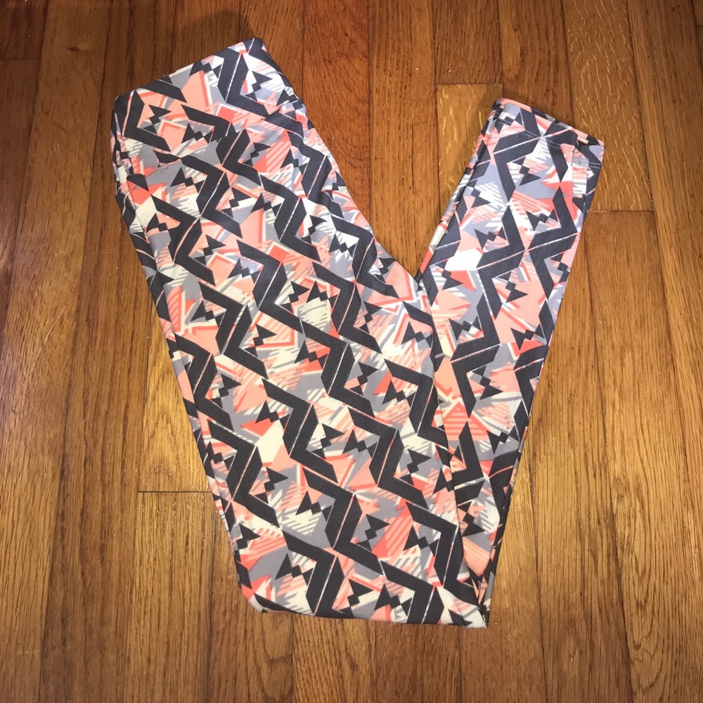 LulaRoe OS Leggings