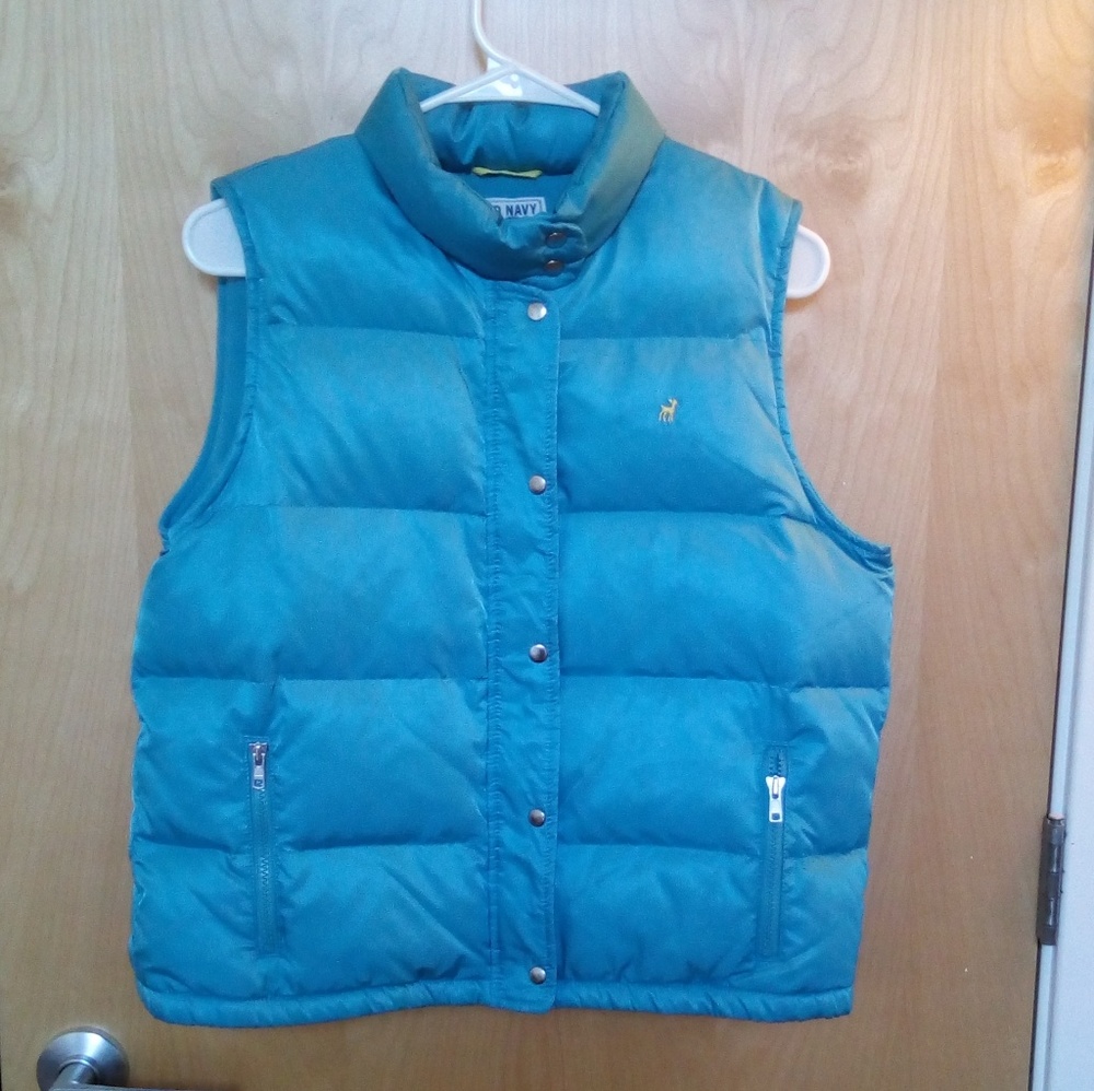 Old Navy puffer vest women’s size L