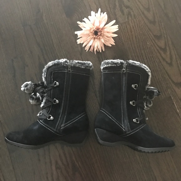 Sporto Black & Gray Suede Pom Pom Winter Boots - Picture 3 of 8