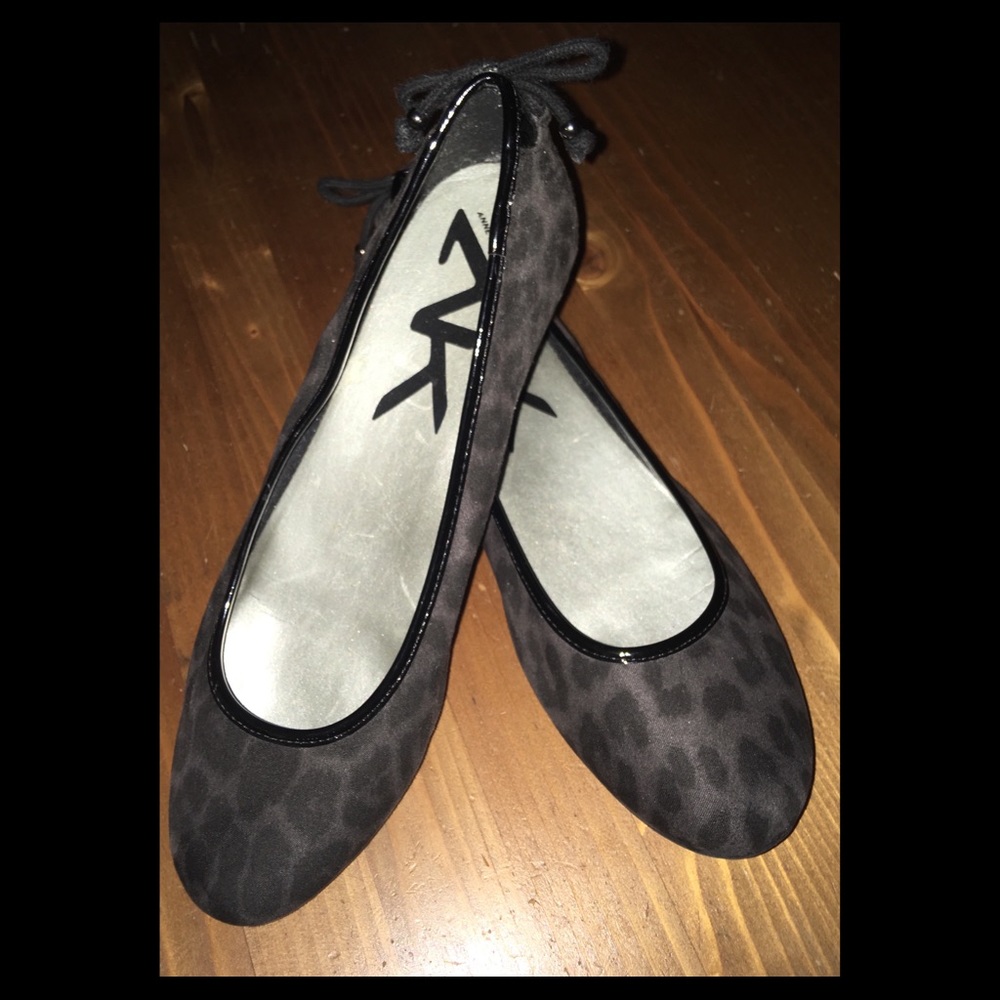 Leopard spot flats