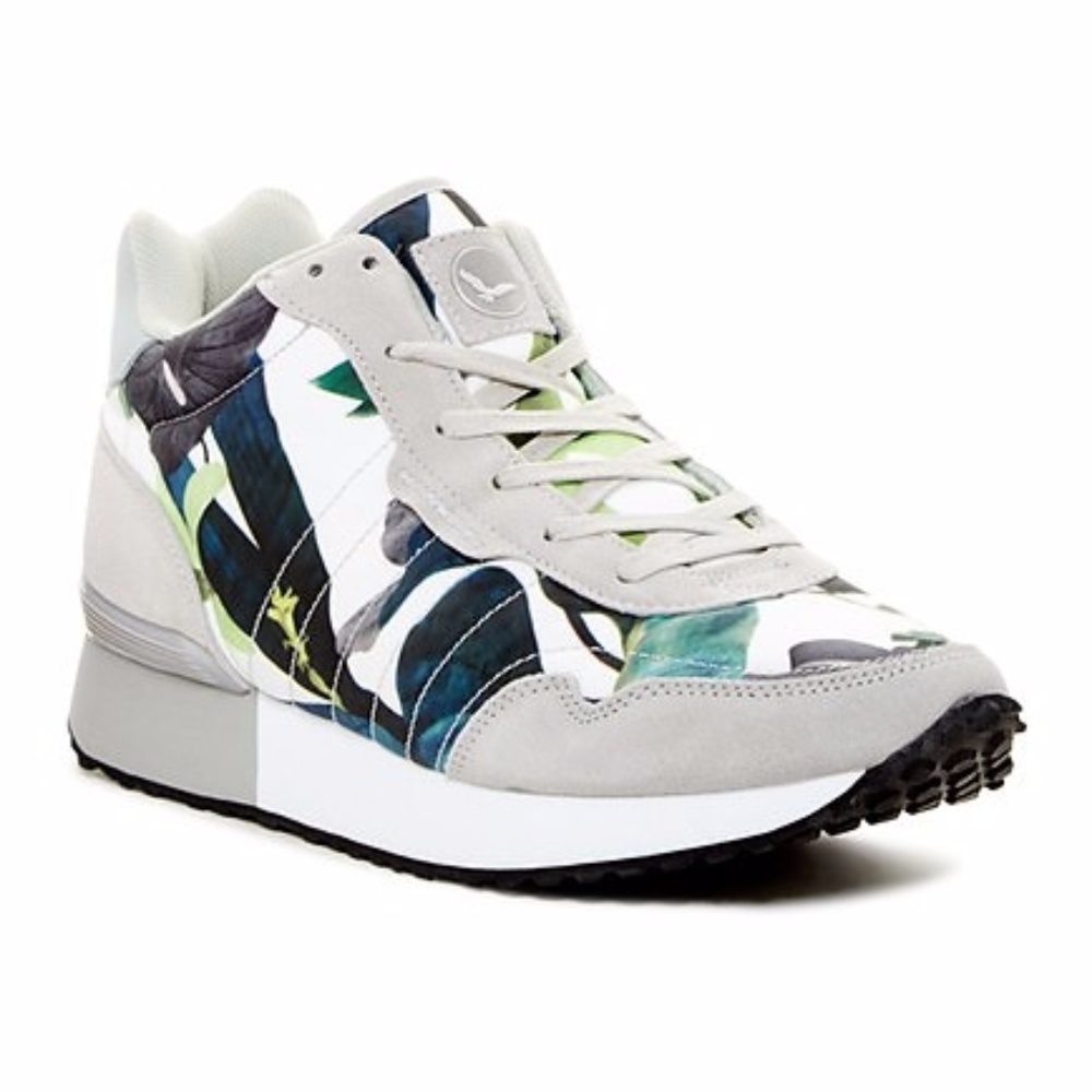 Hawke & Co. Men's Warren Suede Sneaker  Size 11