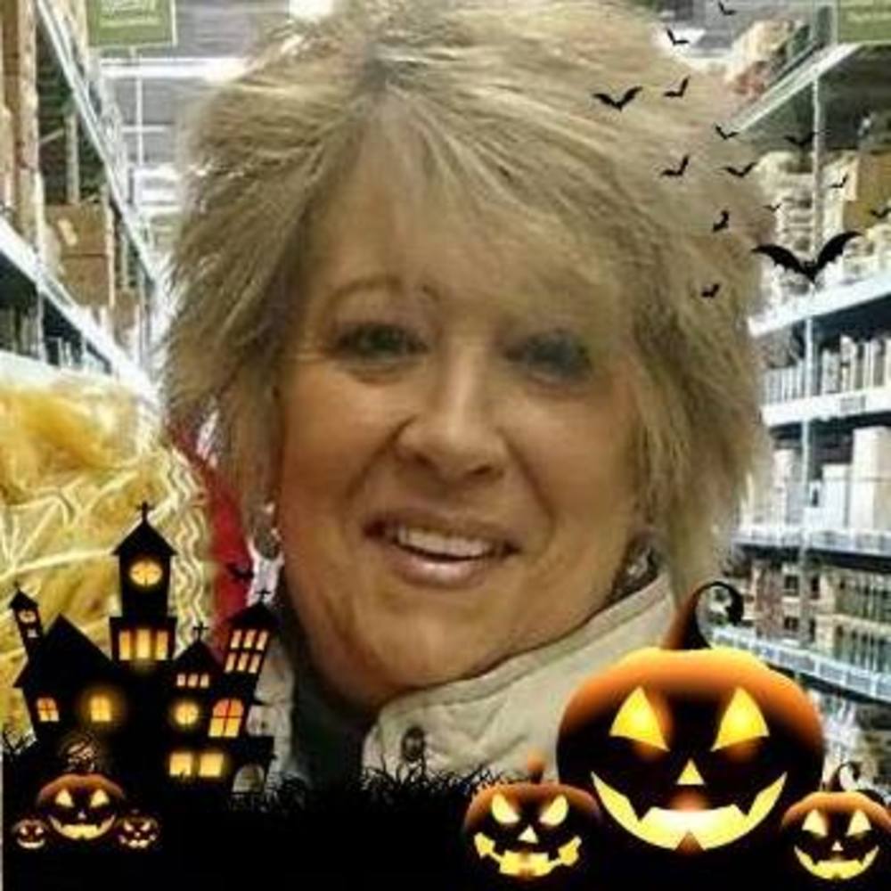 Meet your Posher, Gina