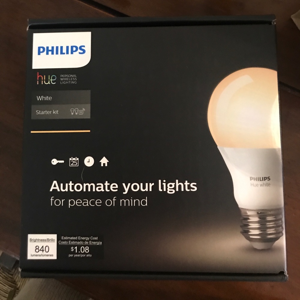 New! Phillips Hue Personal Wireless Lighting Kit