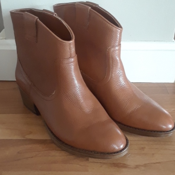 Kenneth Cole Reaction Shoes - New genuine leather bootie.