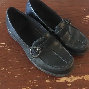 Women's Clark Leather shoes Size 9.0