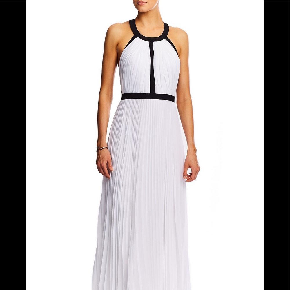 NWT- Gladiator halter dress