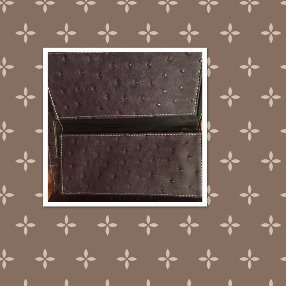 Guess Wallet - Picture 5 of 5