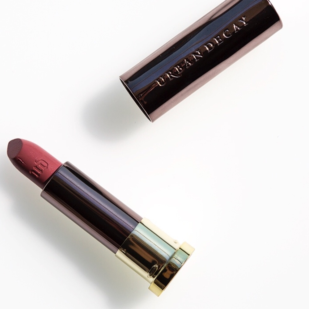NWT Urban decay "Backtalk" lipstick